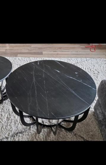 2 Salontafel marmeren-blad/vrijwillige kattenbench zie foto  beschikbaar voor biedingen
