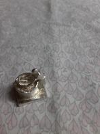 Verzilverde miniatuur van "wasvrouw", Ophalen of Verzenden, Mens