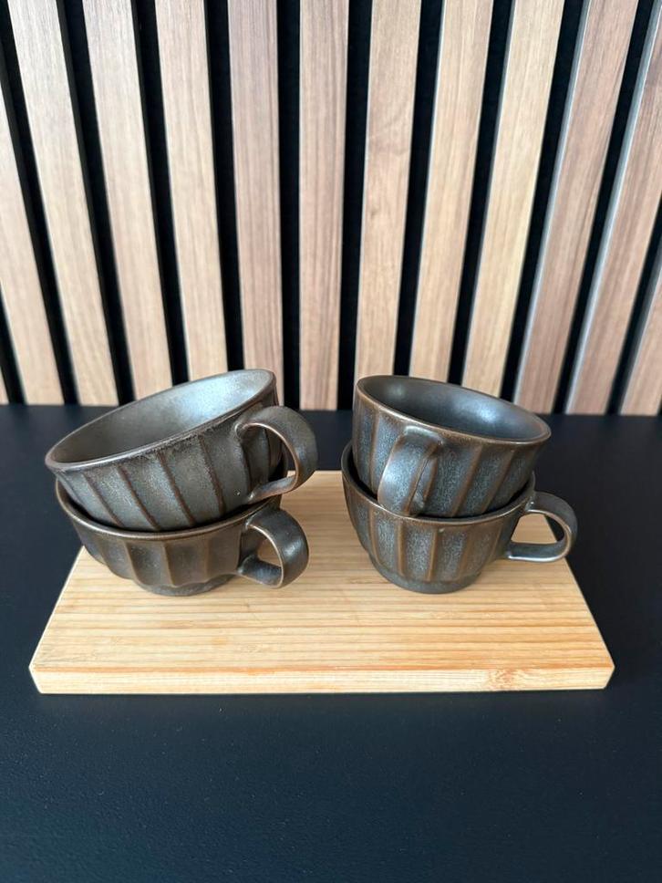 Cappuccino / espresso kopjes / Inku Serax 4 stuks, Huis en Inrichting, Keuken | Servies, Gebruikt, Kop(pen) en/of Schotel(s), Overige stijlen