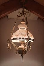 Hanglamp olielamp model met glazen kap leuk versierd bloemmo, Ophalen