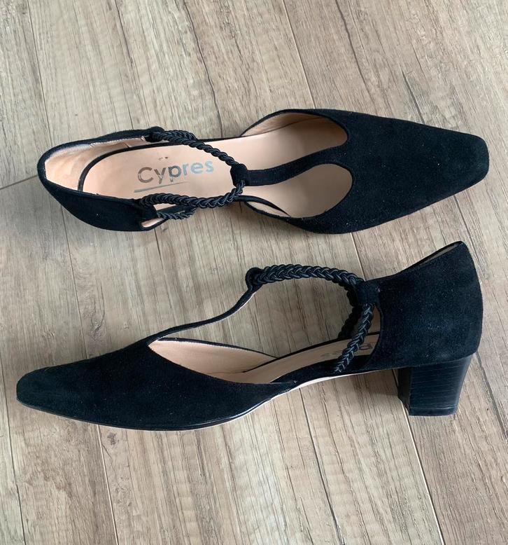 Cypres NIEUW zwart suède sandalen mt 41., Kleding | Dames, Schoenen, Nieuw, Sandalen of Muiltjes, Zwart, Ophalen of Verzenden