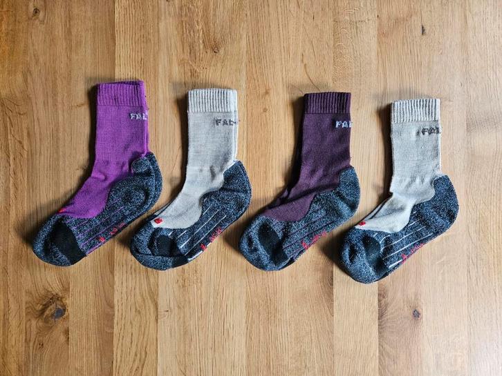 Falke TK2 Kids MAAT 31-34, Kinderen en Baby's, Kinderkleding | Schoenen en Sokken, Gebruikt, Jongen of Meisje, Ophalen of Verzenden