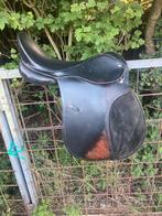 18 inch springzadel, Dieren en Toebehoren, Paarden en Pony's | Zadels, Ophalen of Verzenden, Springen
