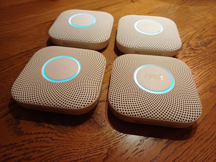 Google Nest Protect 2 rook- en koolmonoxide melders, Doe-het-zelf en Verbouw, Alarmsystemen, Gebruikt, Detector, Sensor of Melder