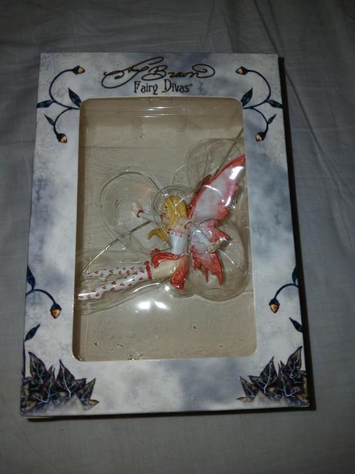 Amy Brown Fairy Diva elfje - Hearts I Fairy, Verzamelen, Beelden en Beeldjes, Zo goed als nieuw, Fantasy, Ophalen of Verzenden