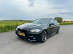 BMW 5-Serie 3.0 535I AUT 2010 Zwart, Origineel Nederlands, Te koop, 5 stoelen, Benzine