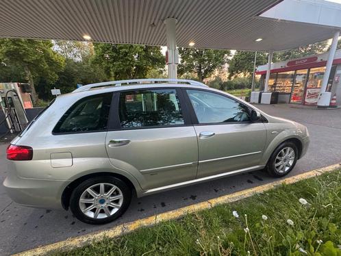 Fiat Croma 2.2 16V AUT 2005 Grijs, Auto's, Fiat, Particulier, Croma, Benzine, E, Hatchback, Automaat, Origineel Nederlands, Zilver of Grijs