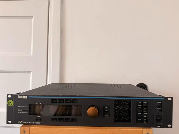 Lexicon 300 Digital Effects System (defect), Muziek en Instrumenten, Soundmodules, Gebruikt, Overige merken, Ophalen of Verzenden