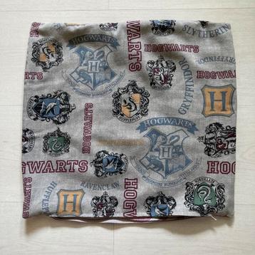 Harry Potter • Hogwarts kussensloop beschikbaar voor biedingen