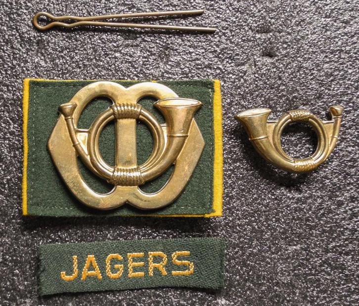Garde Jagers Setje 2, Verzamelen, Militaria | Algemeen, Landmacht, Embleem of Badge, Nederland, Verzenden