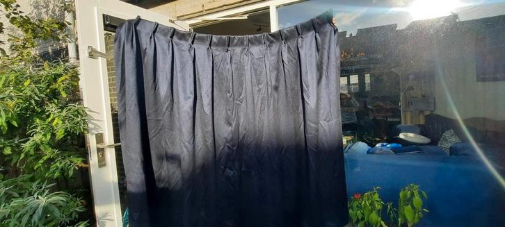 4 stuks donkerblauwe velourse gordijnen, Huis en Inrichting, Stoffering | Gordijnen en Lamellen, Gebruikt, 100 tot 150 cm, Blauw