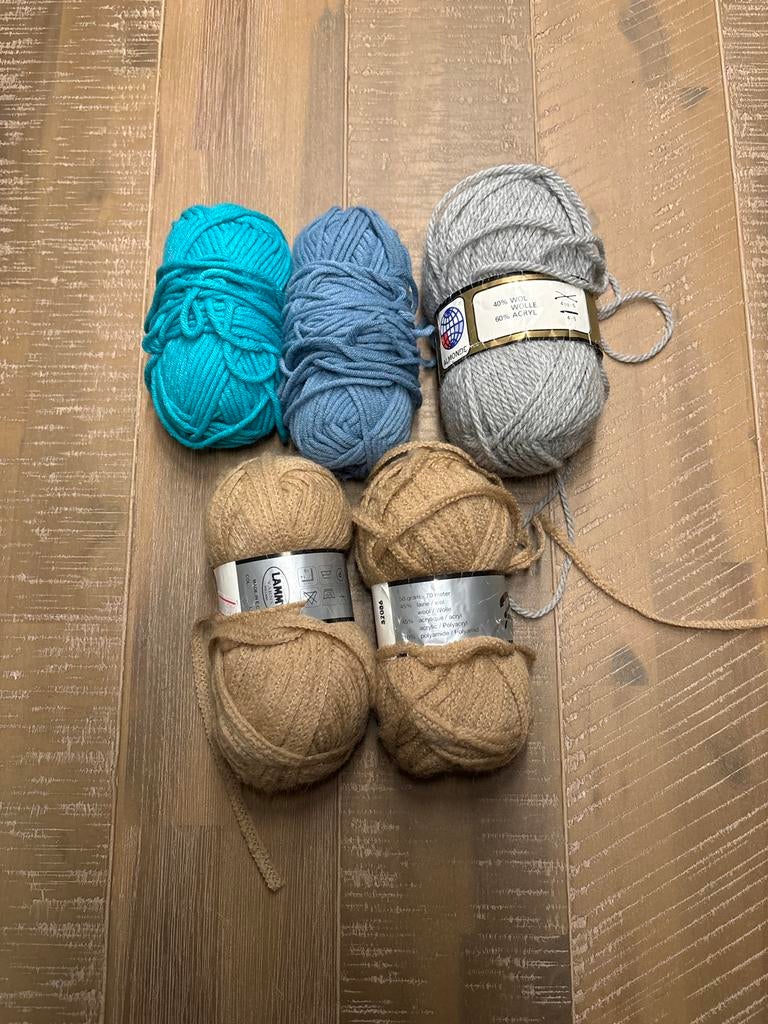 Diverse bolletjes wol en garen, Verzenden, Gebruikt, Breien of Haken, Wol of Garen