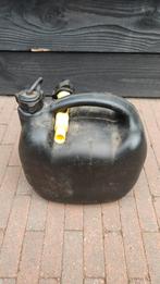 Jerrycan 10 liter met schenktuit, Ophalen of Verzenden, Gebruikt