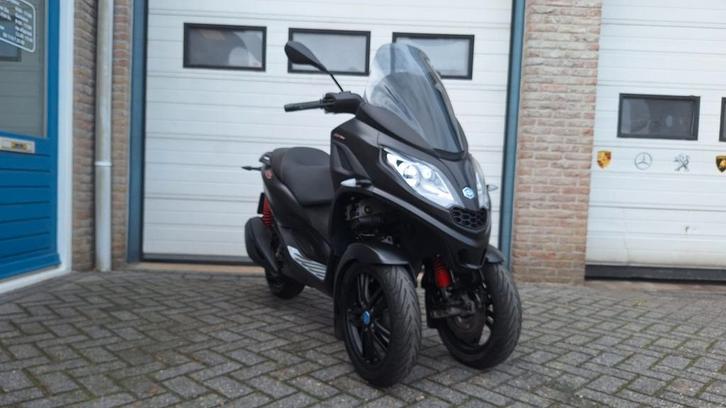 Piaggio mp3 300 HPE LT / 2020 / 1e eigenaar / BLACK&BLACK!, Motoren, Motoren | Piaggio, Particulier, Scooter, 12 t/m 35 kW, 1 cilinder