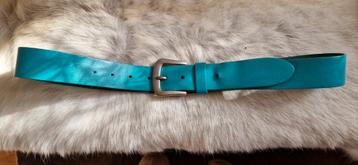 Aqua blauwe riem maat 95 beschikbaar voor biedingen