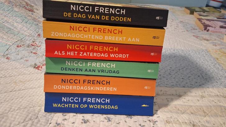 Frieda Klein serie 6 boeken, Boeken, Thrillers, Zo goed als nieuw, Europa overig, Ophalen