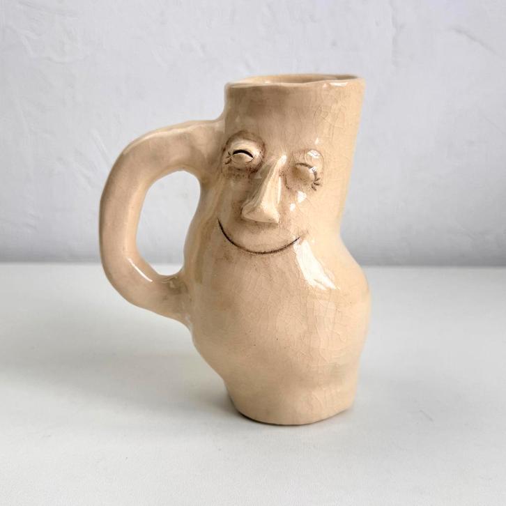 Dieuwertje Verhagen – Gouda | handgemaakte gezicht vaas, Huis en Inrichting, Woonaccessoires | Vazen, Zo goed als nieuw, Wit, Minder dan 50 cm