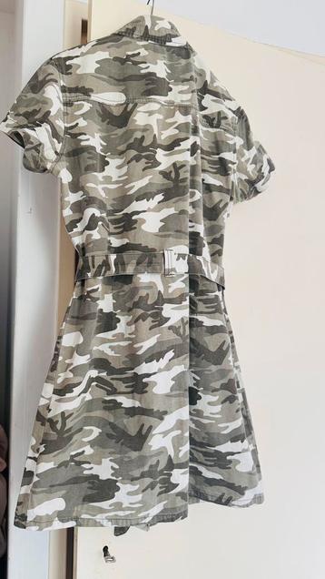 Te koop ARMY jurk , In nette staat, maat ; (42)L beschikbaar voor biedingen