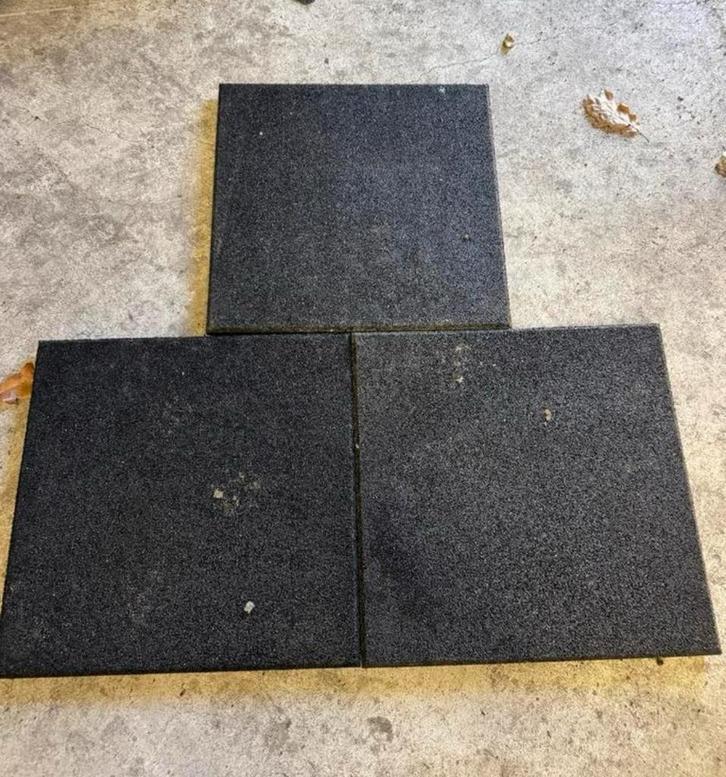 Rubberen tegels 50x50x3 speeltoestel dak ed ruim 40m2, Tuin en Terras, Tegels en Klinkers, Gebruikt, Overige typen, Rubber, 10 m² of meer