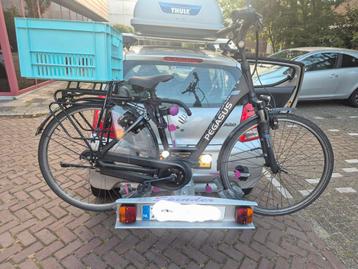Fietsendrager te huur - 2 fietsen beschikbaar voor biedingen