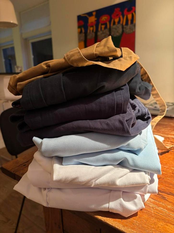 Hotelschool Maastricht Praktijkkleding Jaar 1, Kleding | Dames, Overige Dameskleding, Zo goed als nieuw, Ophalen of Verzenden