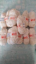 Bingo van Lammy yarns 13 bollen écru, Hobby en Vrije tijd, Ophalen of Verzenden, Zo goed als nieuw, Breien of Haken, Wol of Garen