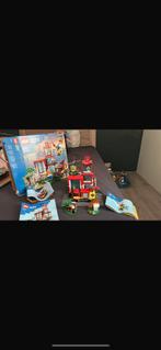 Lego 60320 brandweerkazerne, Kinderen en Baby's, Speelgoed | Duplo en Lego, Ophalen of Verzenden, Zo goed als nieuw, Complete set