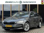 Skoda Octavia Combi 1.5 TSI MHEV Business Edition | Camera |, Auto's, Skoda, Stof, Euro 6, 4 cilinders, LED verlichting