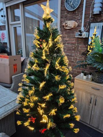  Mooie nieuwe led fiberglas verlichte kerstboom 1.80 hoog   beschikbaar voor biedingen