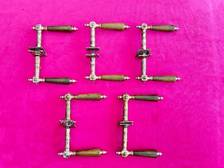Antieke deurklinken met hoorn, deurkrukken, klink nr 321, Antiek en Kunst, Antiek | Woonaccessoires, Ophalen of Verzenden