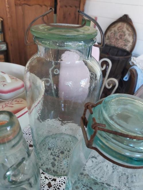 Grote oude brocante glazen pot met deksel klemdeksel weckpot, Antiek en Kunst, Antiek | Glas en Kristal, Ophalen of Verzenden