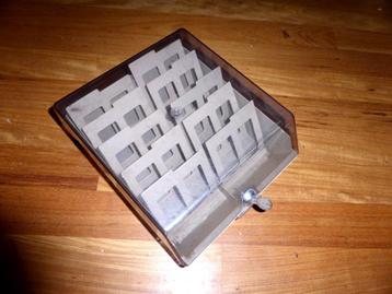 Opbergbak voor 3.5 inch diskettes beschikbaar voor biedingen