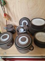 Vintage servies  33 delig, Ophalen of Verzenden, Gebruikt, Overige stijlen, Bord(en)