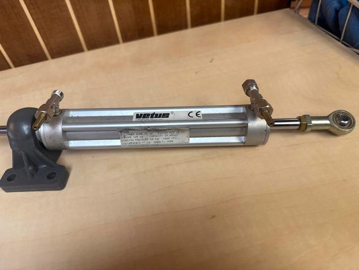 Vetus Hydraulische Cilinder MTC20, Watersport en Boten, Bootonderdelen, Gebruikt, Motor en Techniek, Zeilboot of Motorboot, Ophalen