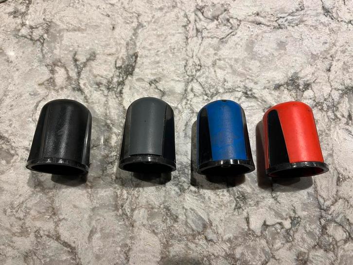 Rive knoppen om poten vast te zetten voor D25 en D36, Watersport en Boten, Hengelsport | Algemeen, Ophalen of Verzenden