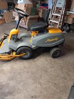 Grasmaaier Stiga.  Zitmaaier staat in Rouveen, Ophalen of Verzenden
