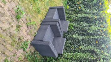 Leuk tuinsetje beschikbaar voor biedingen