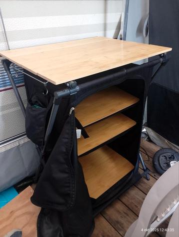 Campingkast met planken - Opvouwbaar beschikbaar voor biedingen