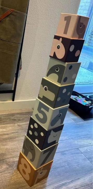 Done by Deer Stapelblokken beschikbaar voor biedingen