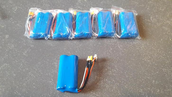 RC 2S batterij Balance Charger dubbel lader 2x 600 mah Lipo, Hobby en Vrije tijd, Modelbouw | Radiografisch | Auto's, Nieuw, Onderdeel