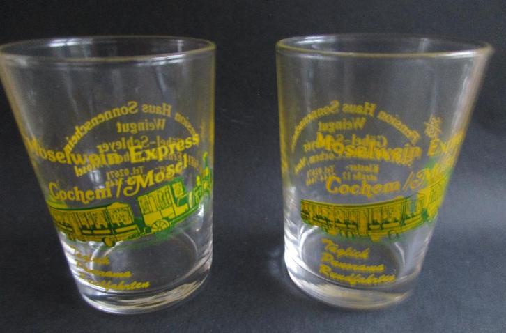 2 moezelwijn glazen Gochem -, Verzamelen, Glas en Borrelglaasjes, Zo goed als nieuw, Overige typen, Ophalen of Verzenden