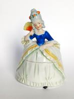 antiek doosje, trinket box, madame de pompadour 1920-'30, Ophalen of Verzenden