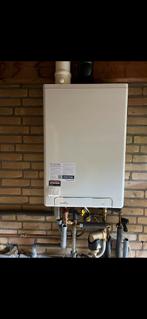 Intergas Combi kompact HRE 28/24 bj 2022 + overige, Ophalen, Geiser, Minder dan 20 liter, Minder dan 3 jaar oud