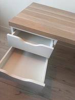 Bureau - Zo goed als nieuw - 140x60x73 cm, Ophalen, Kunststof, 70 tot 120 cm, Zo goed als nieuw