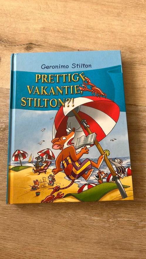 Geronimo Stilton - Prettige vakantie, Stilton!, Boeken, Kinderboeken | Jeugd | onder 10 jaar, Zo goed als nieuw, Ophalen of Verzenden