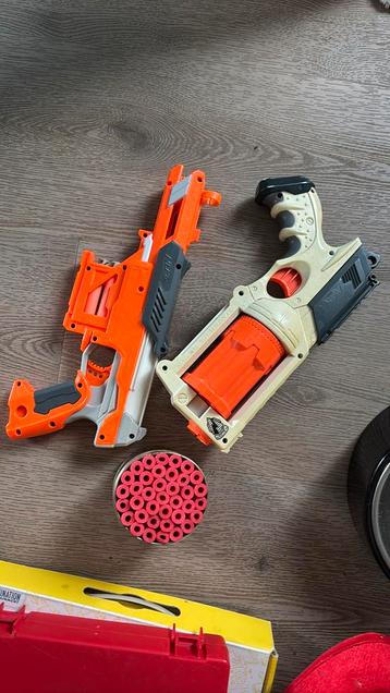Nerf guns met pijltjes beschikbaar voor biedingen