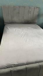 Bed 140bij 200 ik verkoop mijn bed want ik heb groter nodig, Huis en Inrichting, Slaapkamer | Bedden, Eenpersoons, Zo goed als nieuw