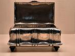 Art Deco deksel doos gehamerd 830 gemerkt, Ophalen of Verzenden, Zilver