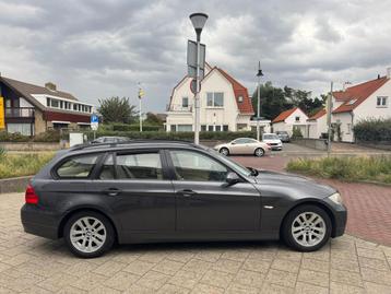 BMW  318 I Touring 2.0 veel extra’s oa leer top auto !!! beschikbaar voor biedingen