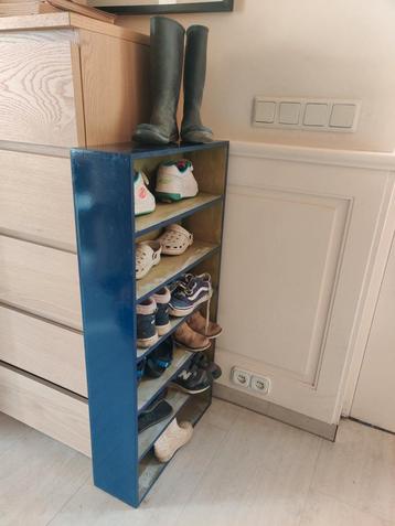 Ruilen : Schoenen kast / rekje schoenenrek schoenenkast  beschikbaar voor biedingen